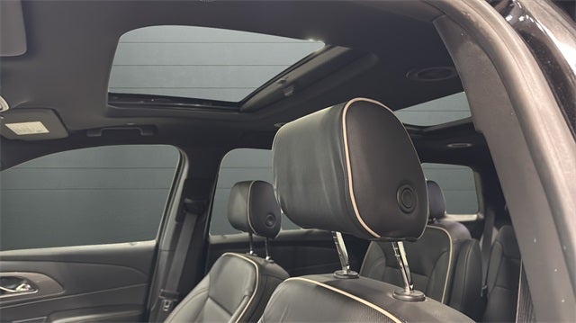 2022 Chevrolet Traverse Premier Redline Edition