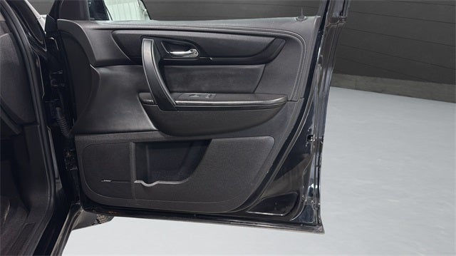 2017 Chevrolet Traverse 2LT 2LT