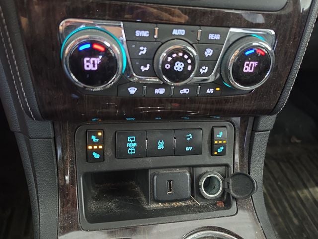 2017 Chevrolet Traverse 2LT 2LT