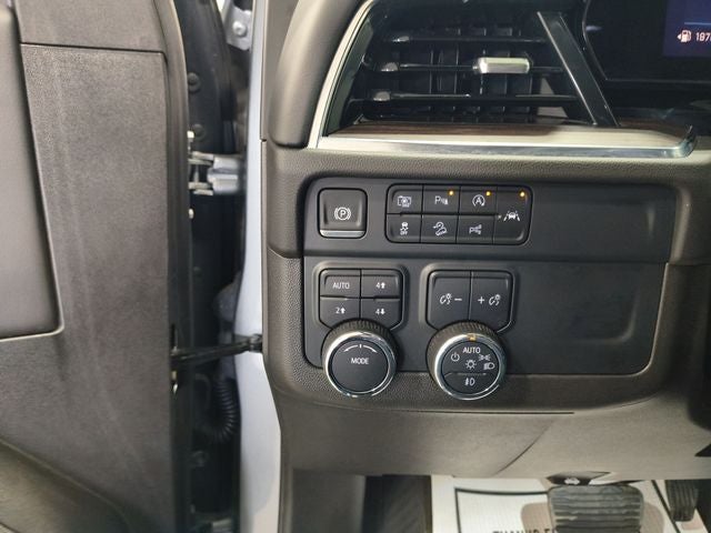 2025 Chevrolet Suburban Z71