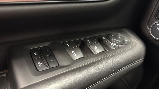 2022 Chevrolet Suburban LT W/ Luxury Package