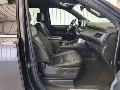 2022 Chevrolet Suburban LT W/ Luxury Package