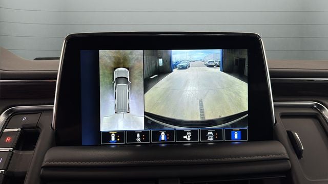 2022 Chevrolet Suburban LT W/ Luxury Package