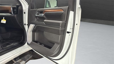 2024 GMC Sierra 3500HD Denali