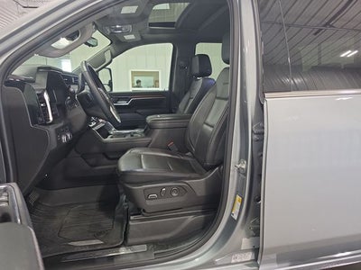2025 GMC Sierra 3500HD Denali