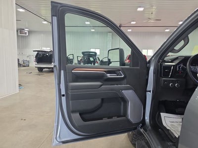 2025 GMC Sierra 3500HD Denali