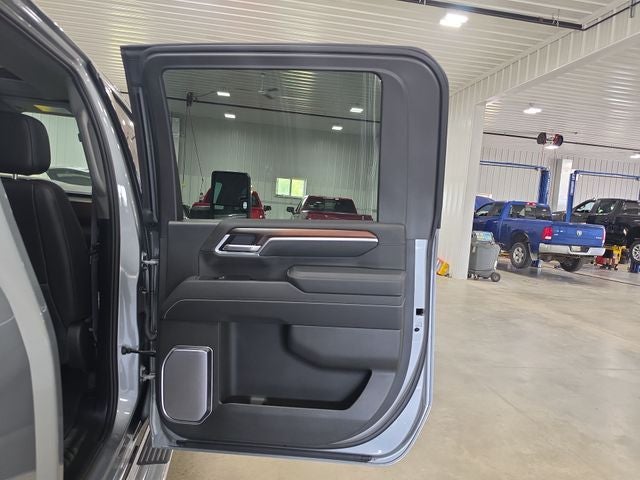 2025 GMC Sierra 3500HD Denali