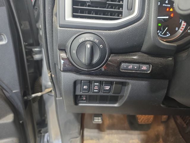 2019 Nissan Titan SL