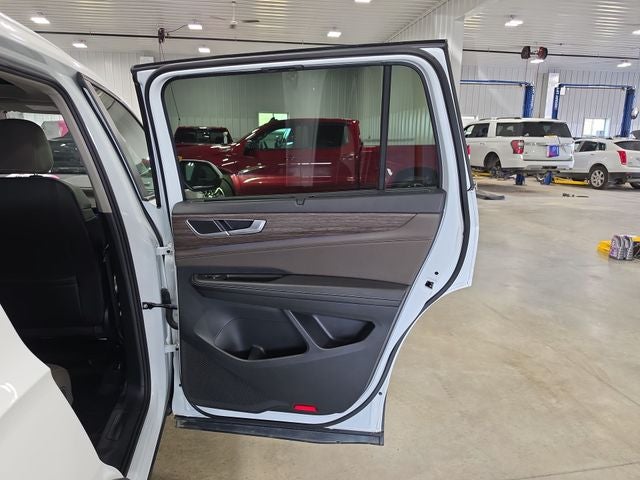 2024 Volkswagen Atlas 2.0T SEL