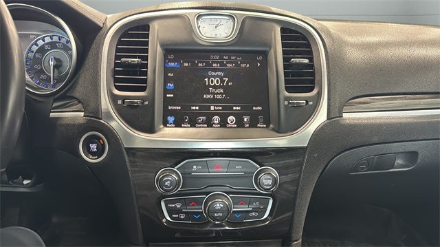 2015 Chrysler 300 Limited