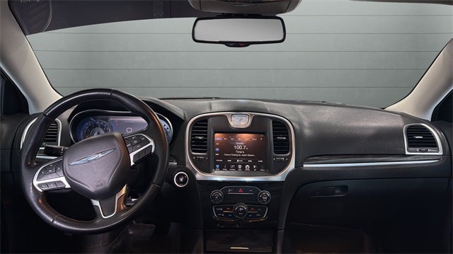 2015 Chrysler 300 Limited