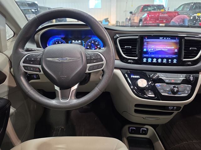 2017 Chrysler Pacifica Touring