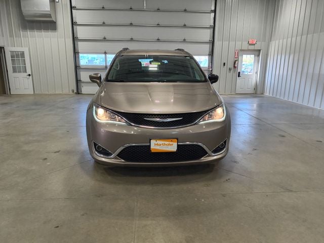 2017 Chrysler Pacifica Touring L Plus