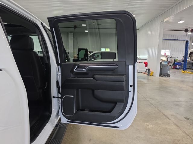 2025 Chevrolet Silverado 3500HD LTZ