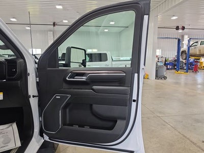 2025 Chevrolet Silverado 3500HD LTZ