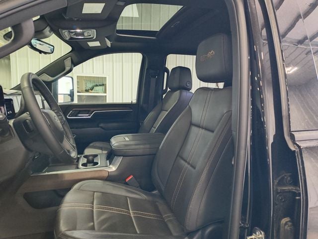 2025 Chevrolet Silverado 3500HD High Country Midnight Edition