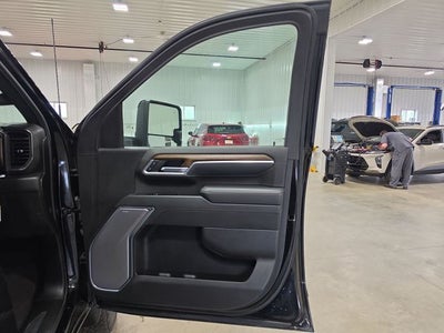 2025 Chevrolet Silverado 3500HD High Country Midnight Edition