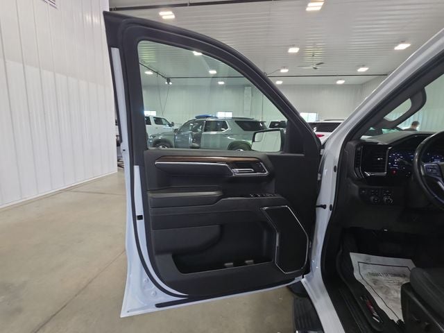 2024 Chevrolet Silverado 1500 LT LT1