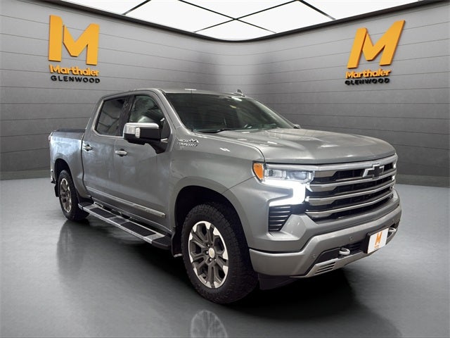 2023 Chevrolet Silverado 1500 High Country w/Tech Pkg