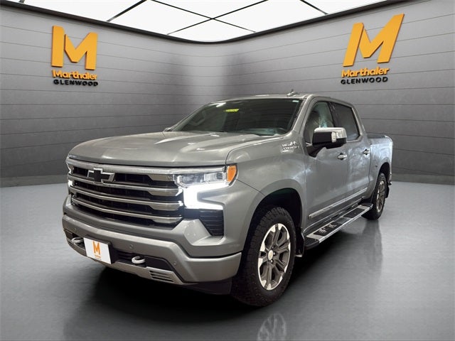 2023 Chevrolet Silverado 1500 High Country w/Tech Pkg