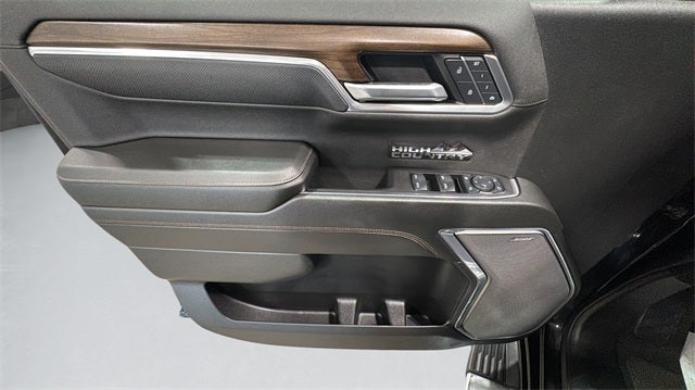 2025 Chevrolet Silverado 1500 High Country