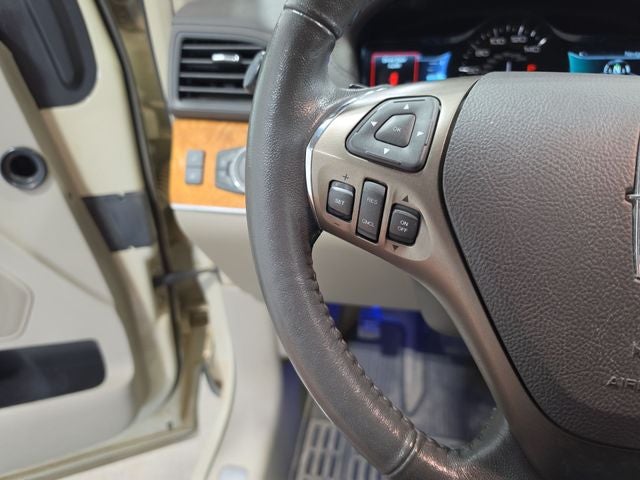 2015 Lincoln MKX Base
