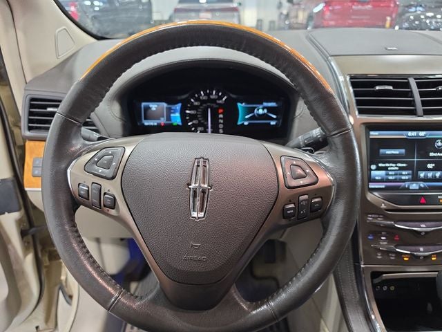 2015 Lincoln MKX Base