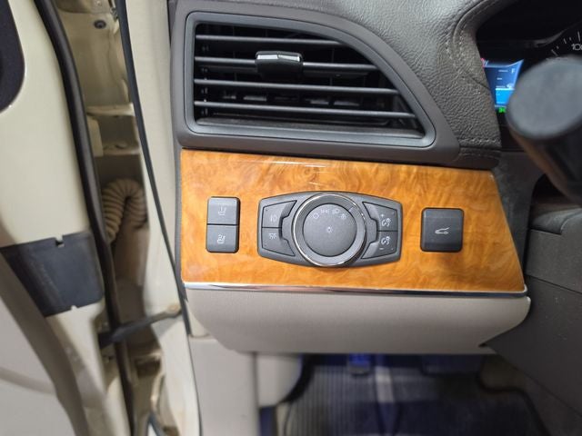 2015 Lincoln MKX Base