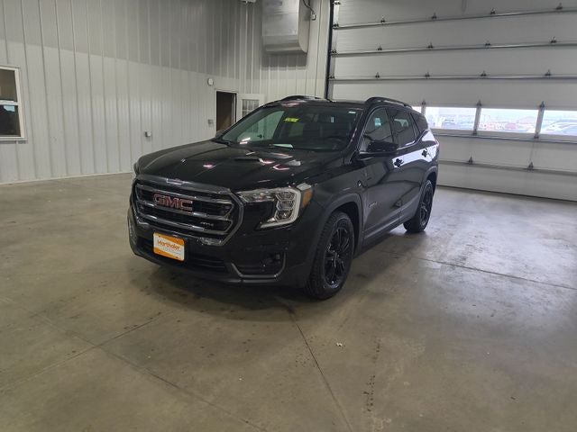 2024 GMC Terrain AT4
