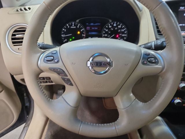 2015 Nissan Pathfinder SL