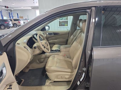 2015 Nissan Pathfinder SL