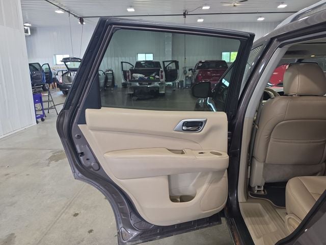 2015 Nissan Pathfinder SL