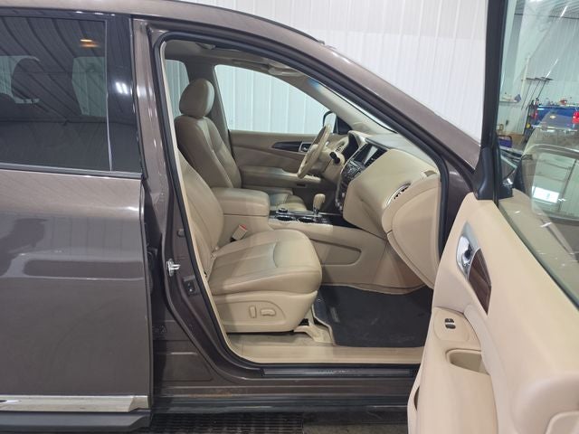 2015 Nissan Pathfinder SL