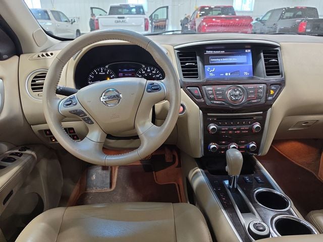 2015 Nissan Pathfinder SL