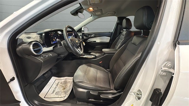 2025 Chevrolet Trax LT w/Convenience Pkg