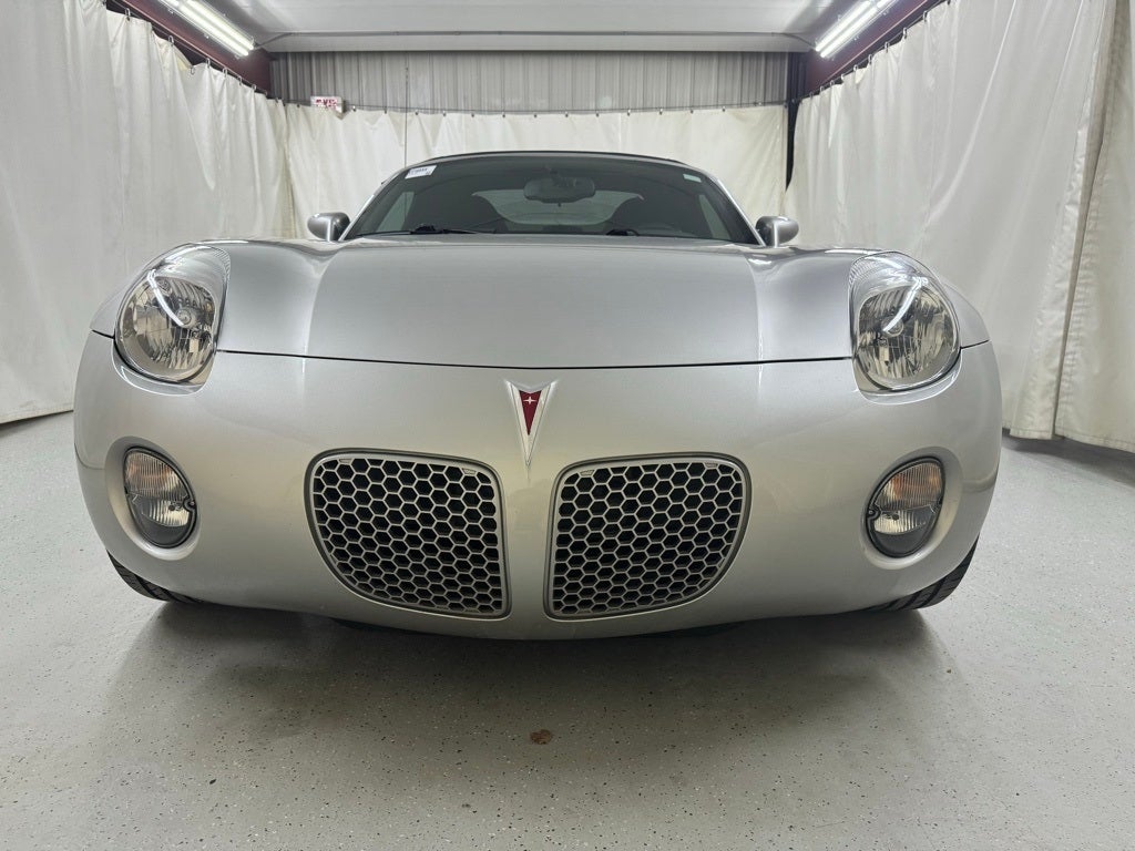 Used 2009 Pontiac Solstice  with VIN 1G2MN35B49Y103648 for sale in Worthington, Minnesota
