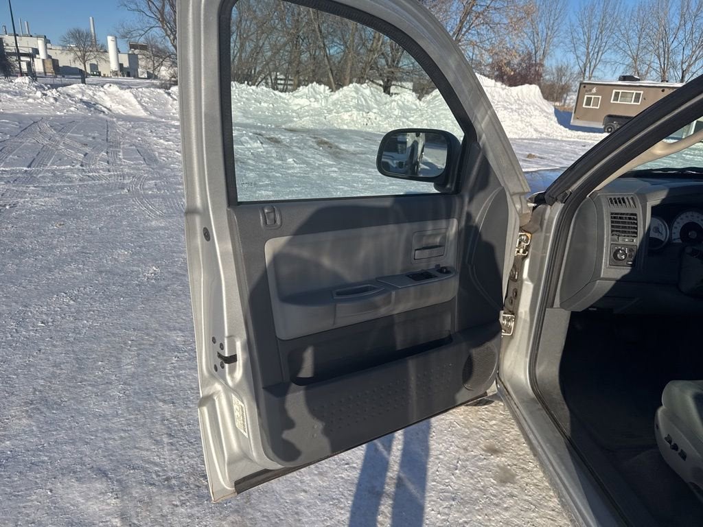 2005 Dodge Dakota SLT