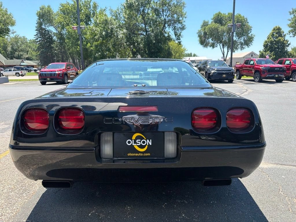 1993 Chevrolet Corvette 2dr Coupe Hatchback