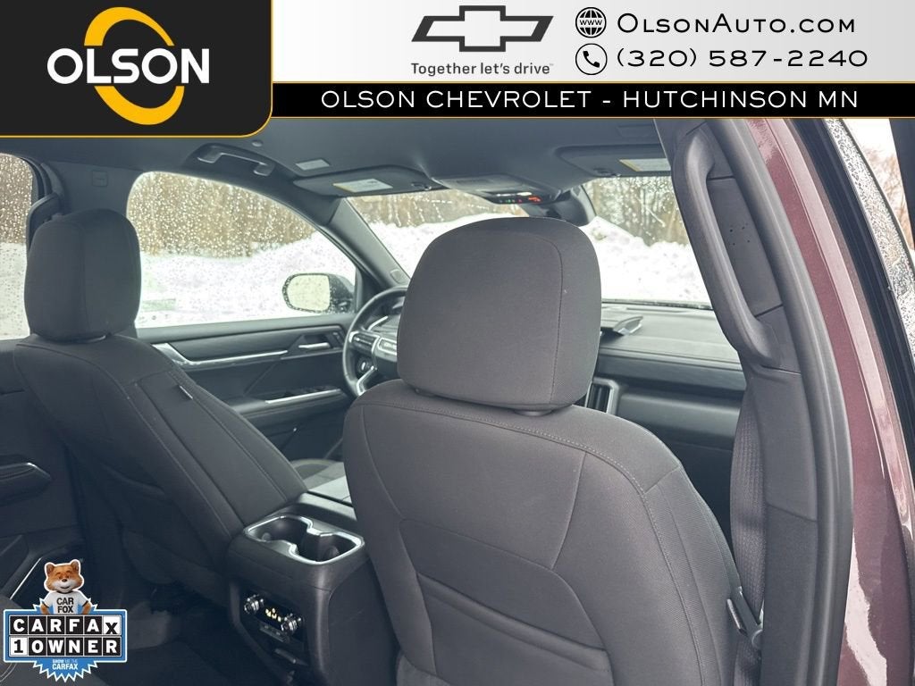 2025 GMC Acadia Elevation