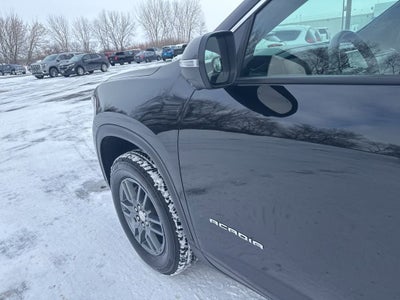 2025 GMC Acadia Elevation