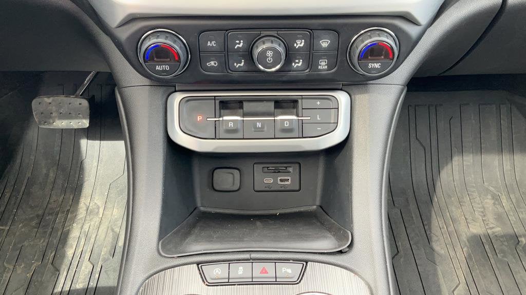 2021 GMC Acadia SLT