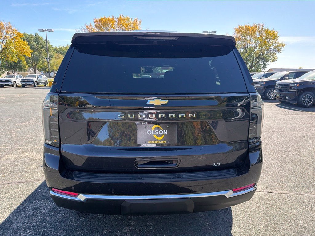 2026 Chevrolet Suburban LT