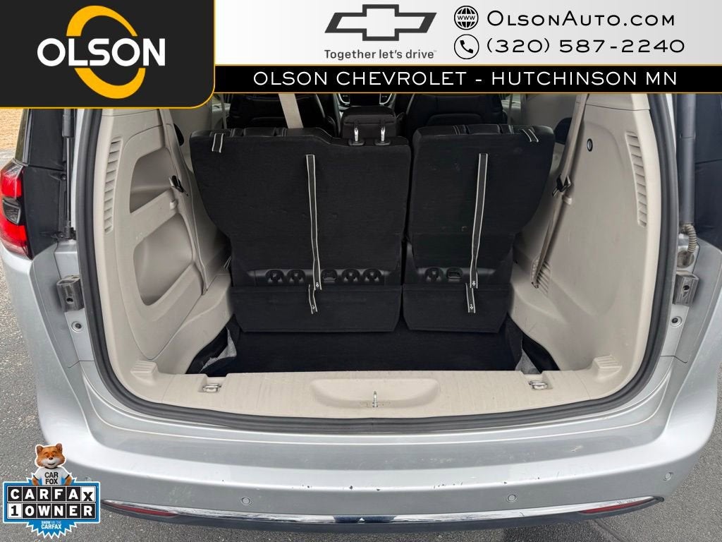 2024 Chrysler Pacifica Touring L