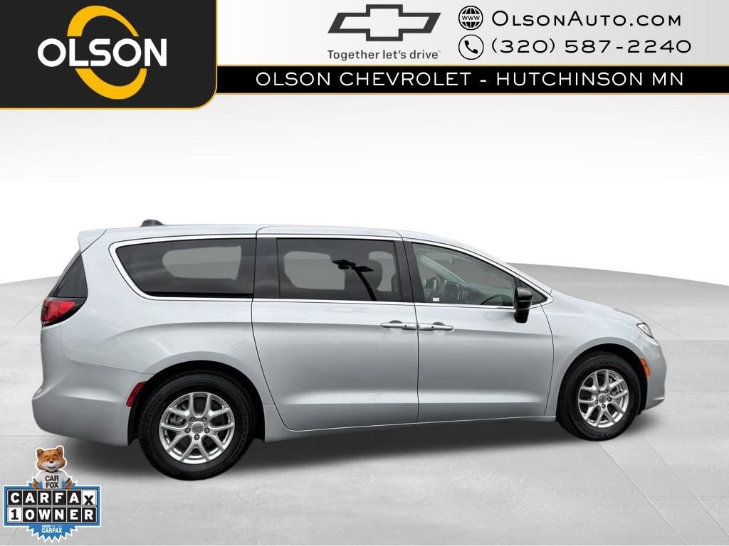 2024 Chrysler Pacifica Touring L