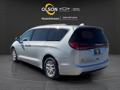 2022 Chrysler Pacifica Touring L