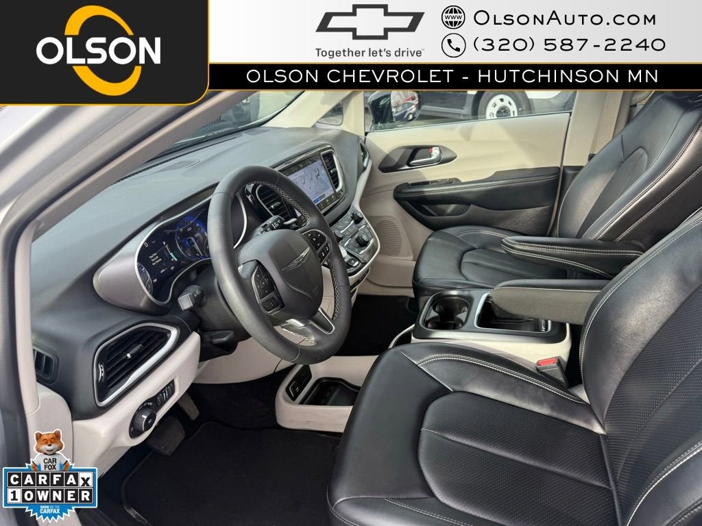2024 Chrysler Pacifica Touring L