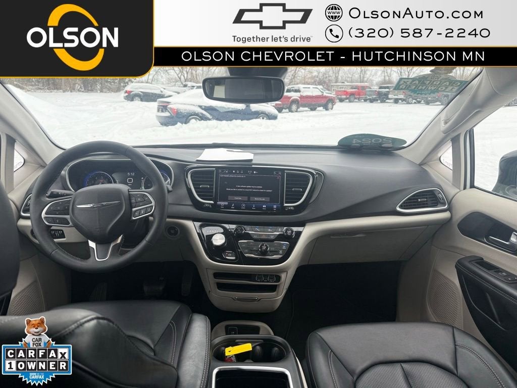2024 Chrysler Pacifica Touring L
