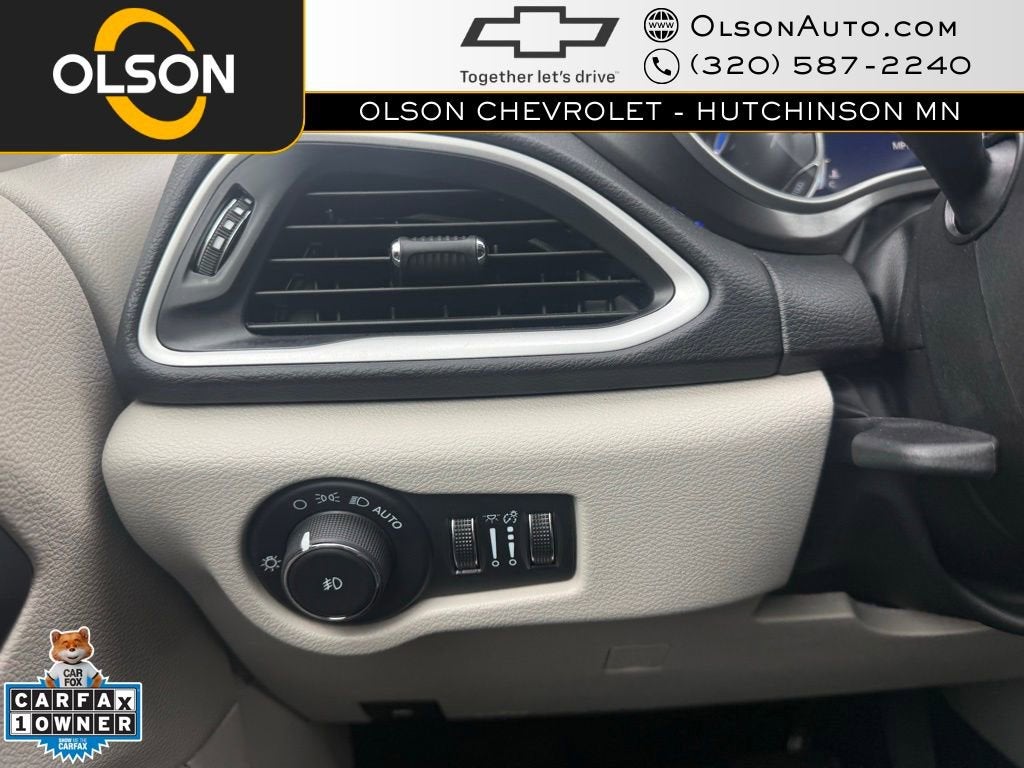 2024 Chrysler Pacifica Touring L