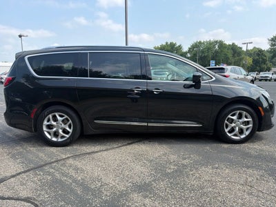 2019 Chrysler Pacifica Touring L Plus