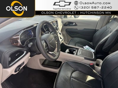 2023 Chrysler Pacifica Hybrid Limited